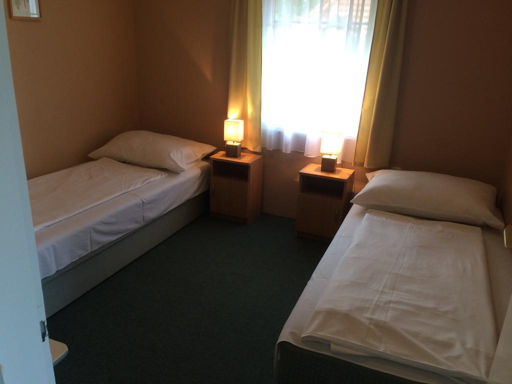 Apartmanhaz Horvath Apartment Balatonboglar Bagian luar foto